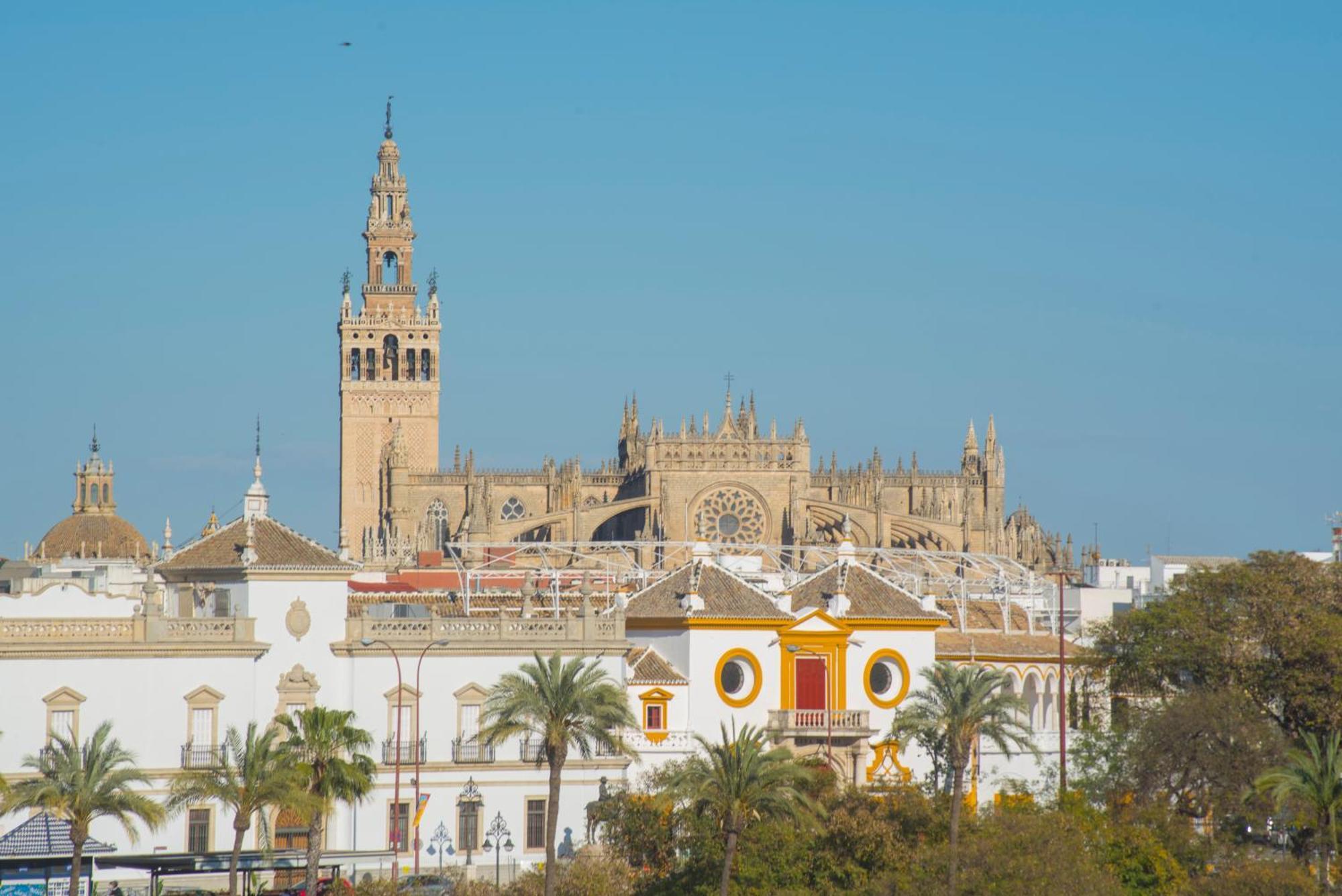 Apartamentos Luxury Puente De Triana Séville Extérieur photo