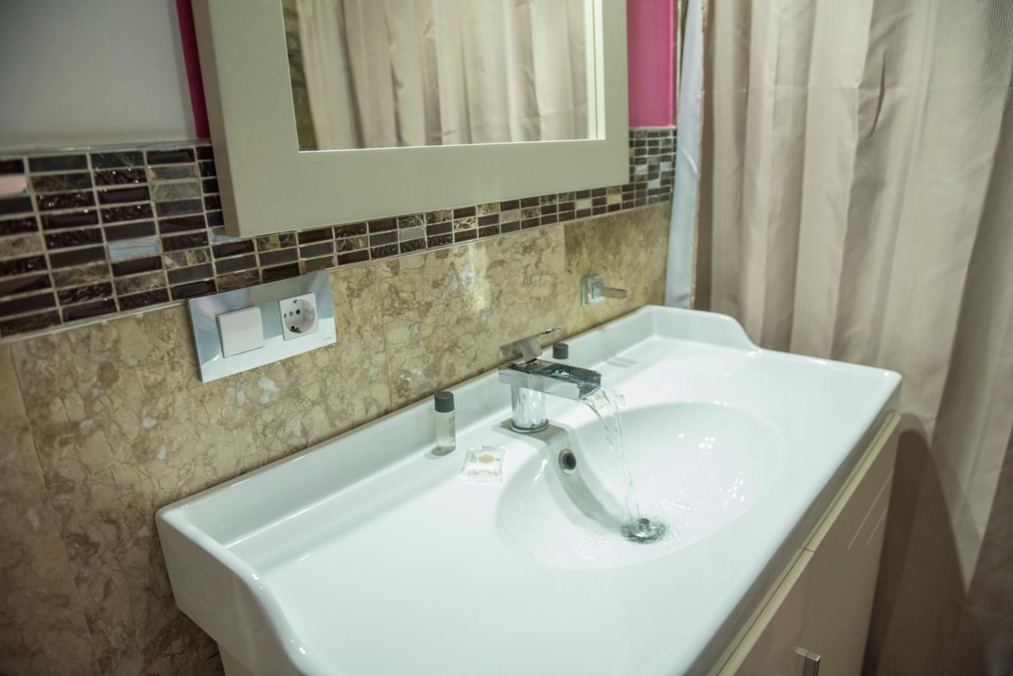 Apartamentos Luxury Puente De Triana Séville Extérieur photo